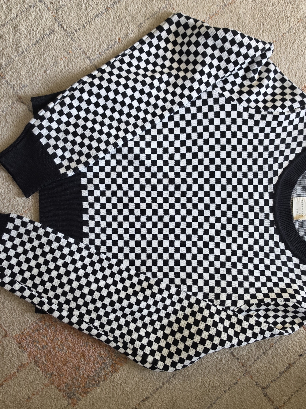 🖤🤍 Dreamers by Debut Cropped Checkerboard Knit Sweater 🤍🖤